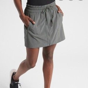 Athleta Expedition Front Zip Olive Green Skort Women